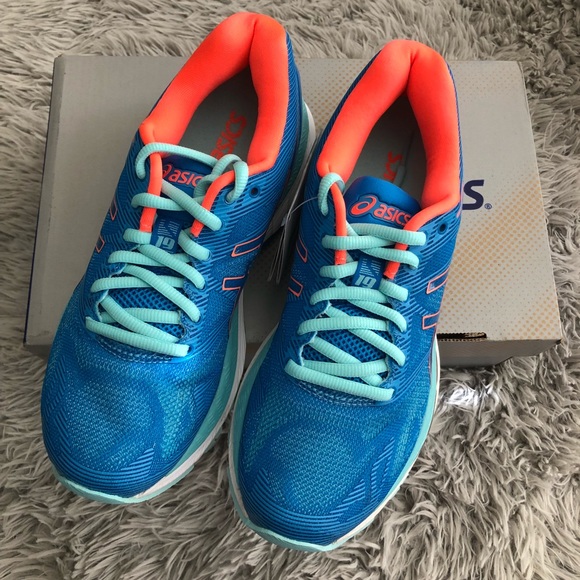 ASICS GEL-Nimbus 19 Running Shoes in BLUE CORAL - Picture 6 of 8